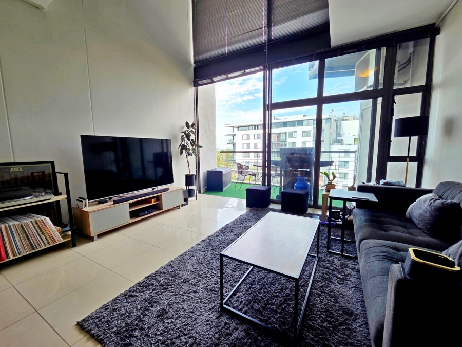 To Let 2 Bedroom Property for Rent in Green Point Western Cape